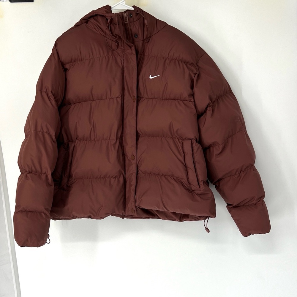 Nike maroon Metro Puffer Therma-FIT Loose Hooded Jacket women’s XL